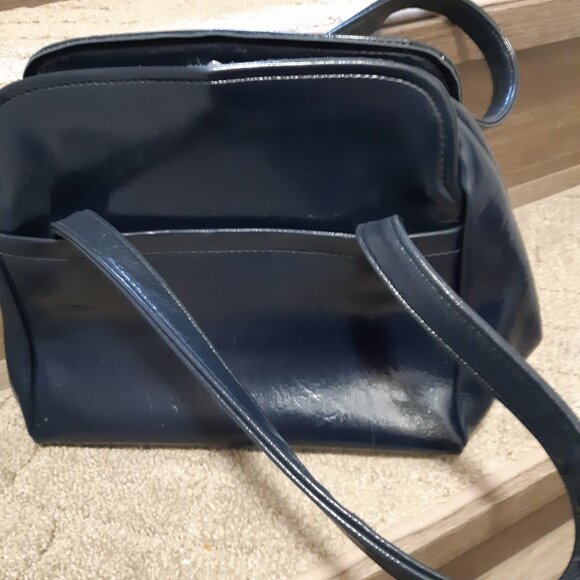 Old-style Navy patent kiss-close handbag - Picture 1 of 8